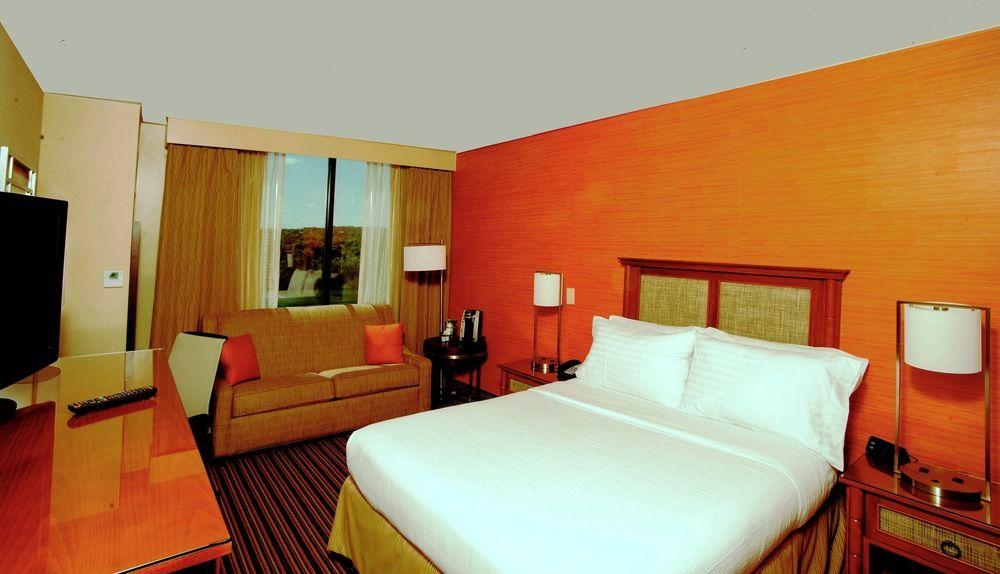 Holiday Inn Austin -Town Lake By Ihg Exterior foto